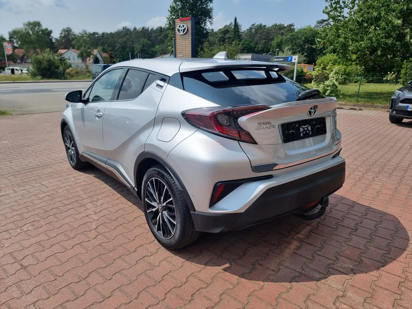 Toyota C-HR 1.8 Hybrid Lounge Argent - 2