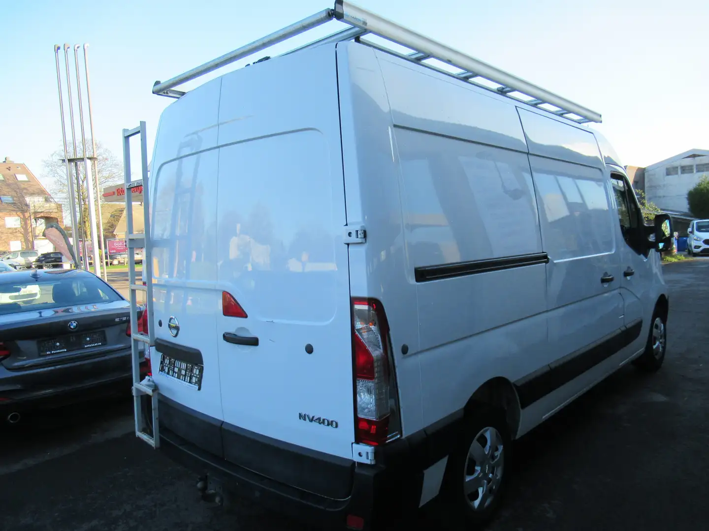 Nissan NV400 L2H2 AIRCO CRUISE 12900€+TVA/BTW bijela - 2