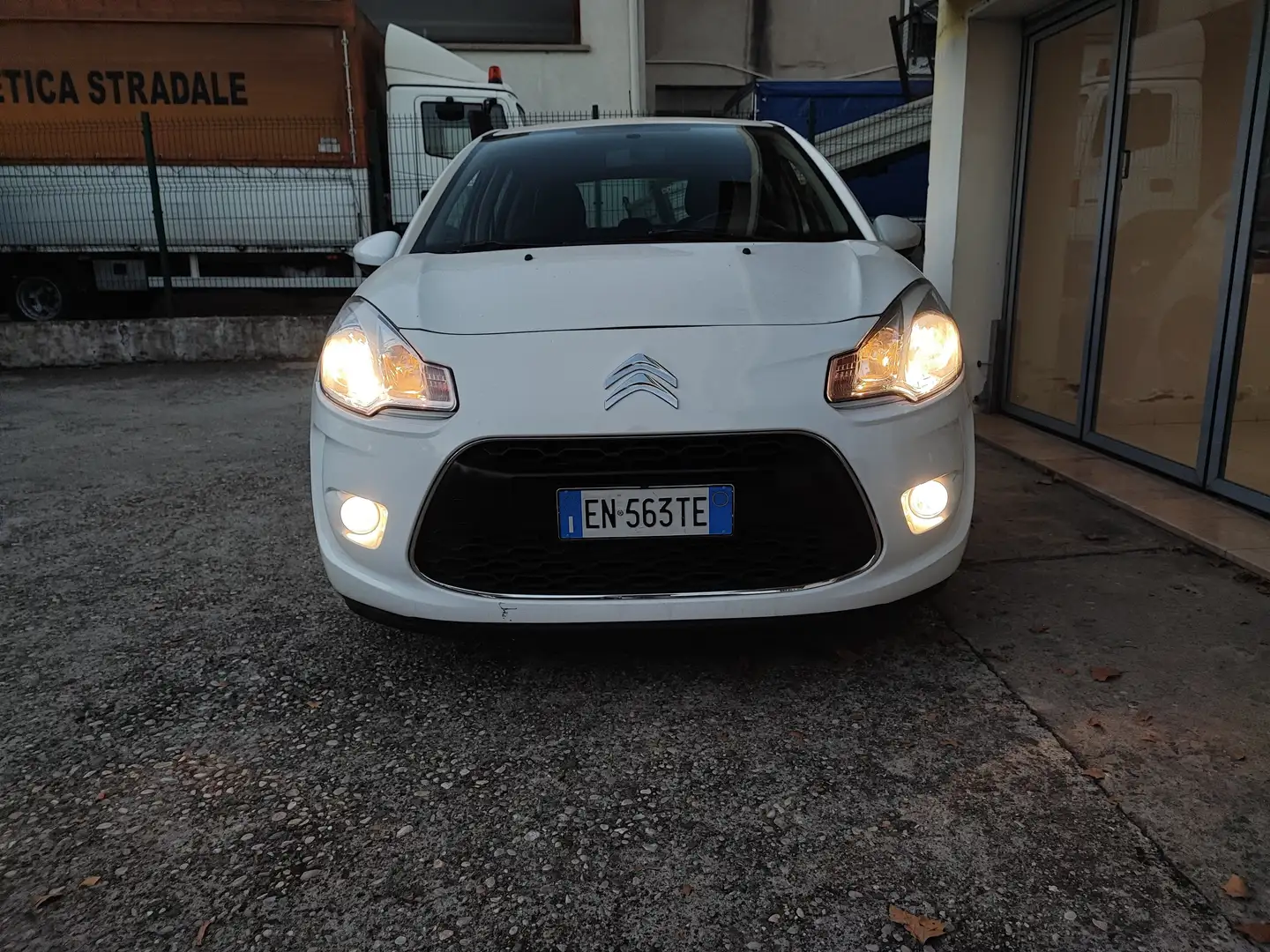 Citroen C3 1.1 GPL Valido fino 2033 Unico Proprietario Weiß - 1