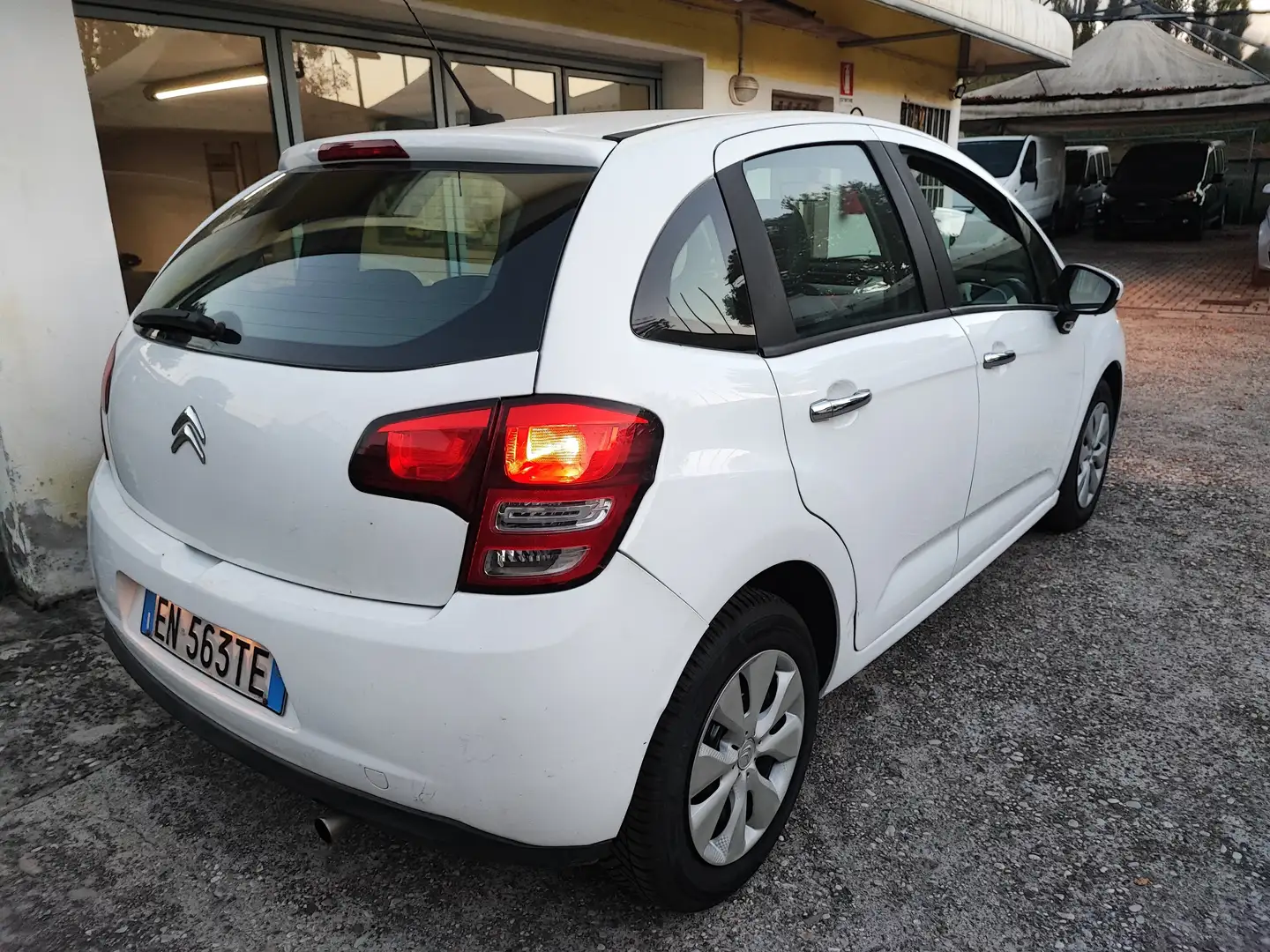 Citroen C3 1.1 GPL Valido fino 2033 Unico Proprietario Weiß - 2