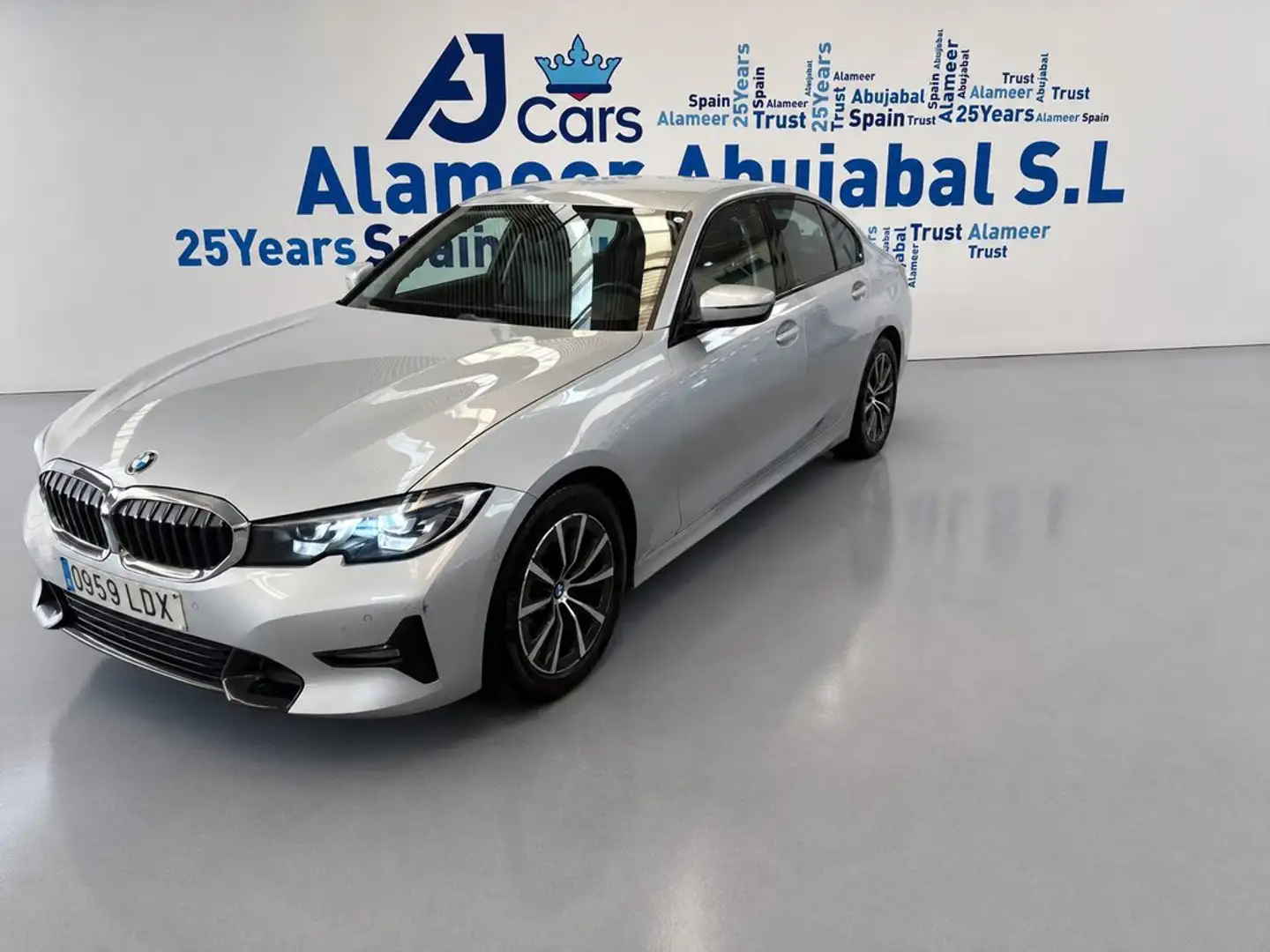 BMW 320 320dA Gris - 1