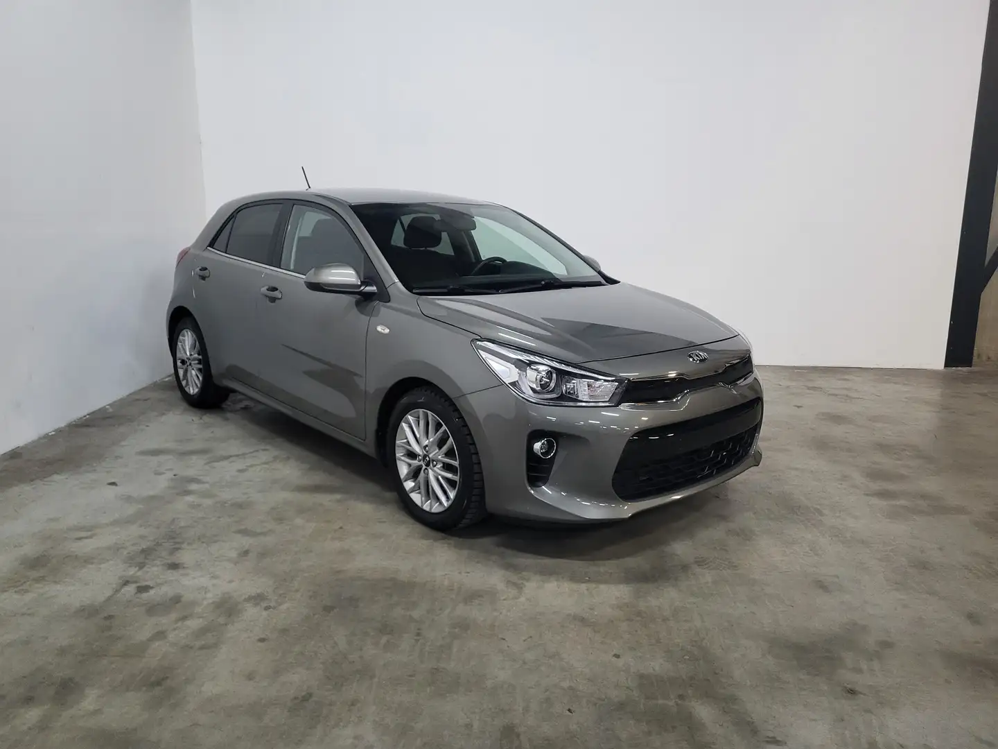 Kia Rio 1.0 T-GDi DCT * AUT. * CARPLAY * RADAR ARR. * Grau - 2