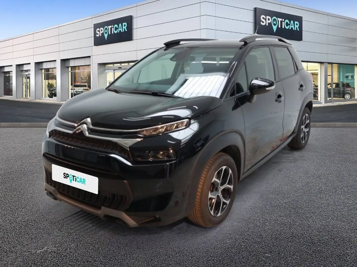 Citroen C3 Aircross 1.2 PureTech 110 S&S MAN6 Shine Zwart - 1