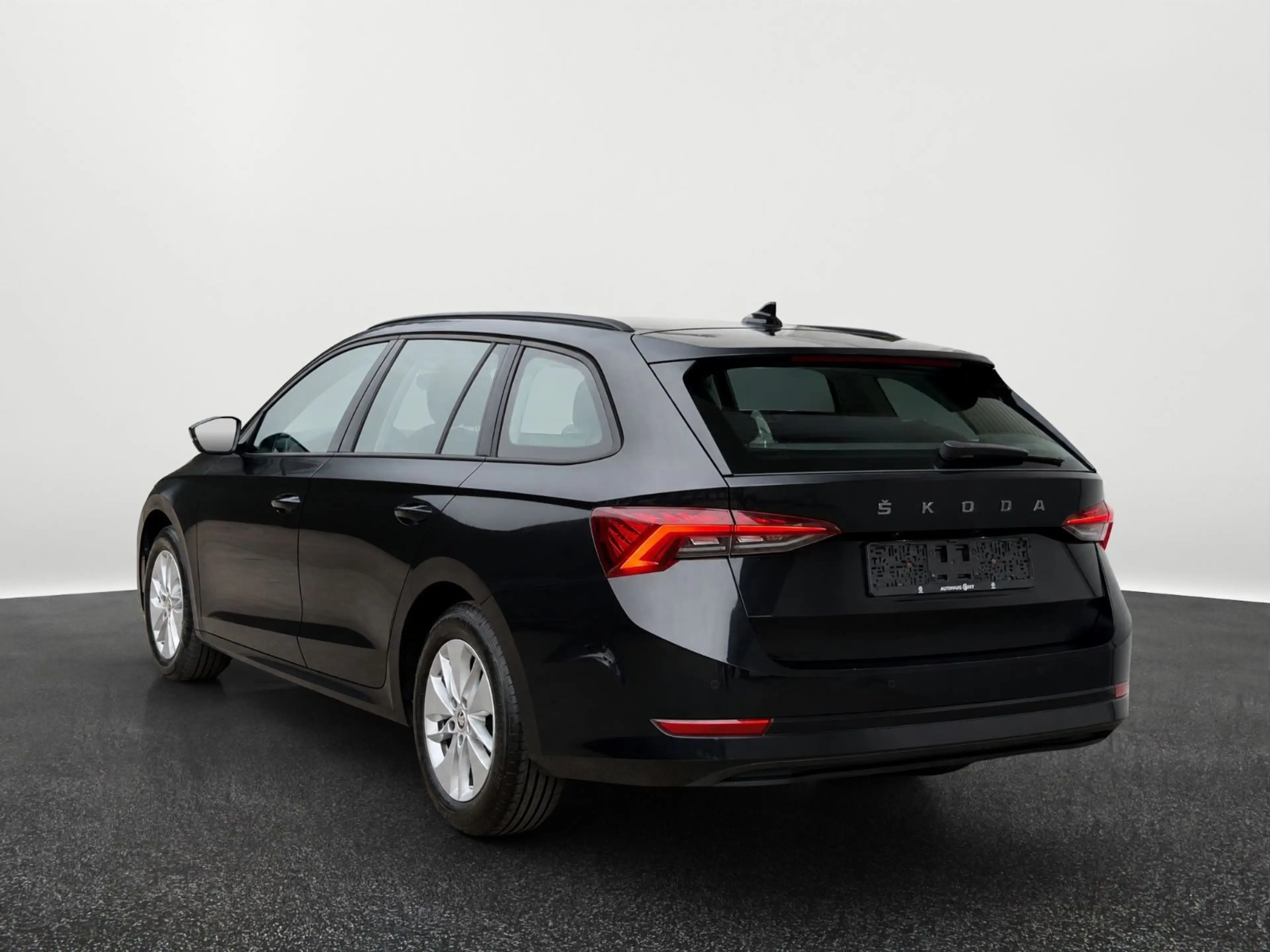 Skoda Octavia Combi Ambition*AUTOMATIK*AMBIENTE*AHK* — photo 3