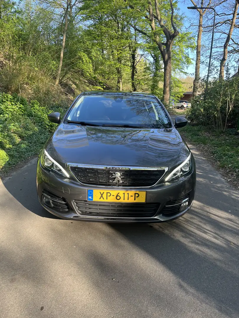 Peugeot 308 1.2 PureTech 110 pK 2019 grijs, panoramadak - 1