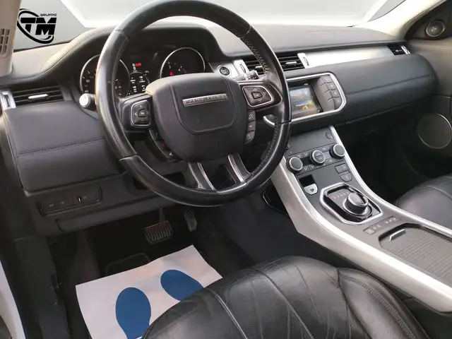 Land Rover Range Rover Evoque view 8