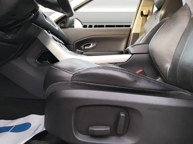 Land Rover Range Rover Evoque view 10