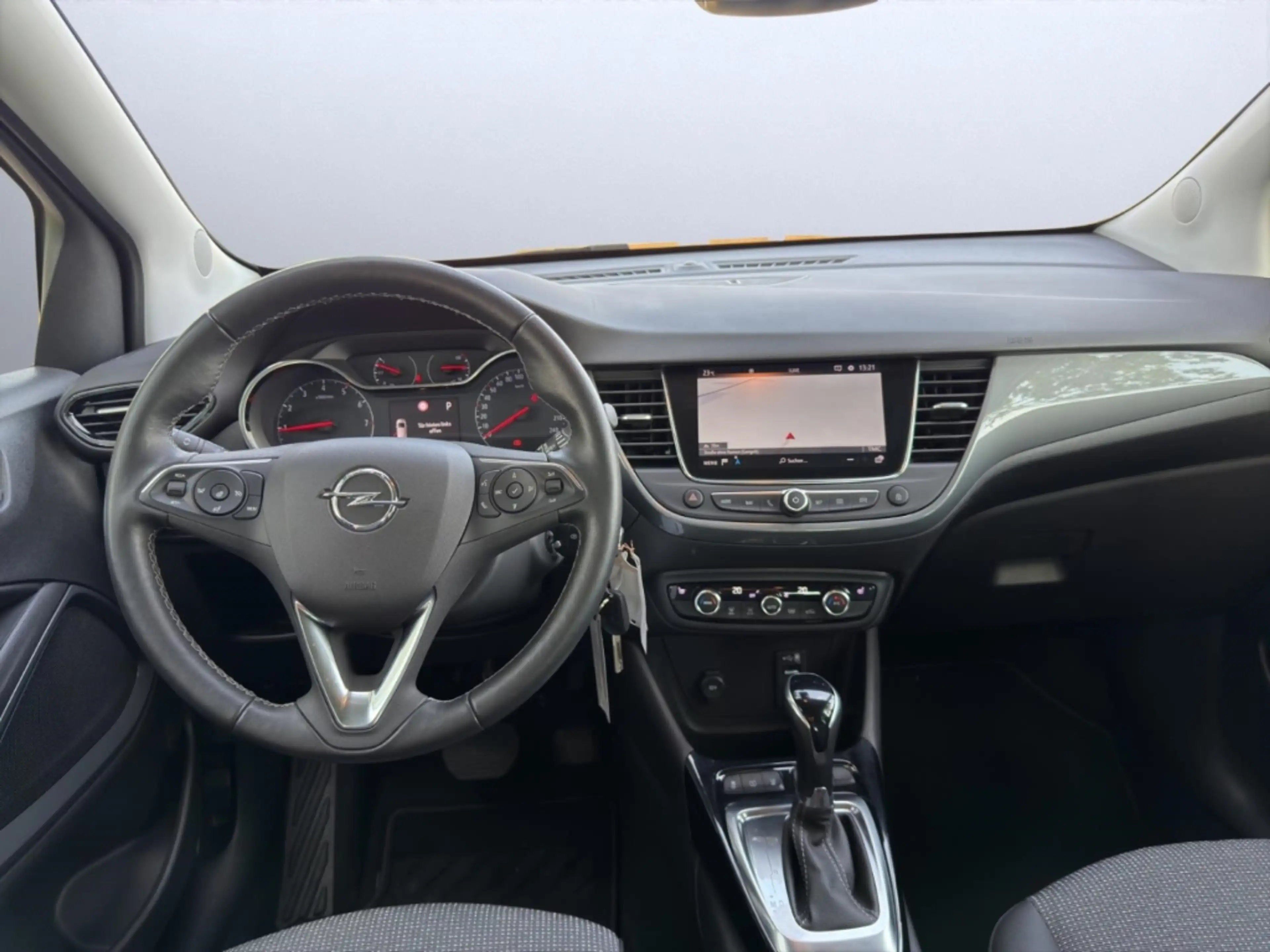 Opel Crossland Elegance Paket ATG Navi Klimaautom Rückfahrkam. Al — photo 10