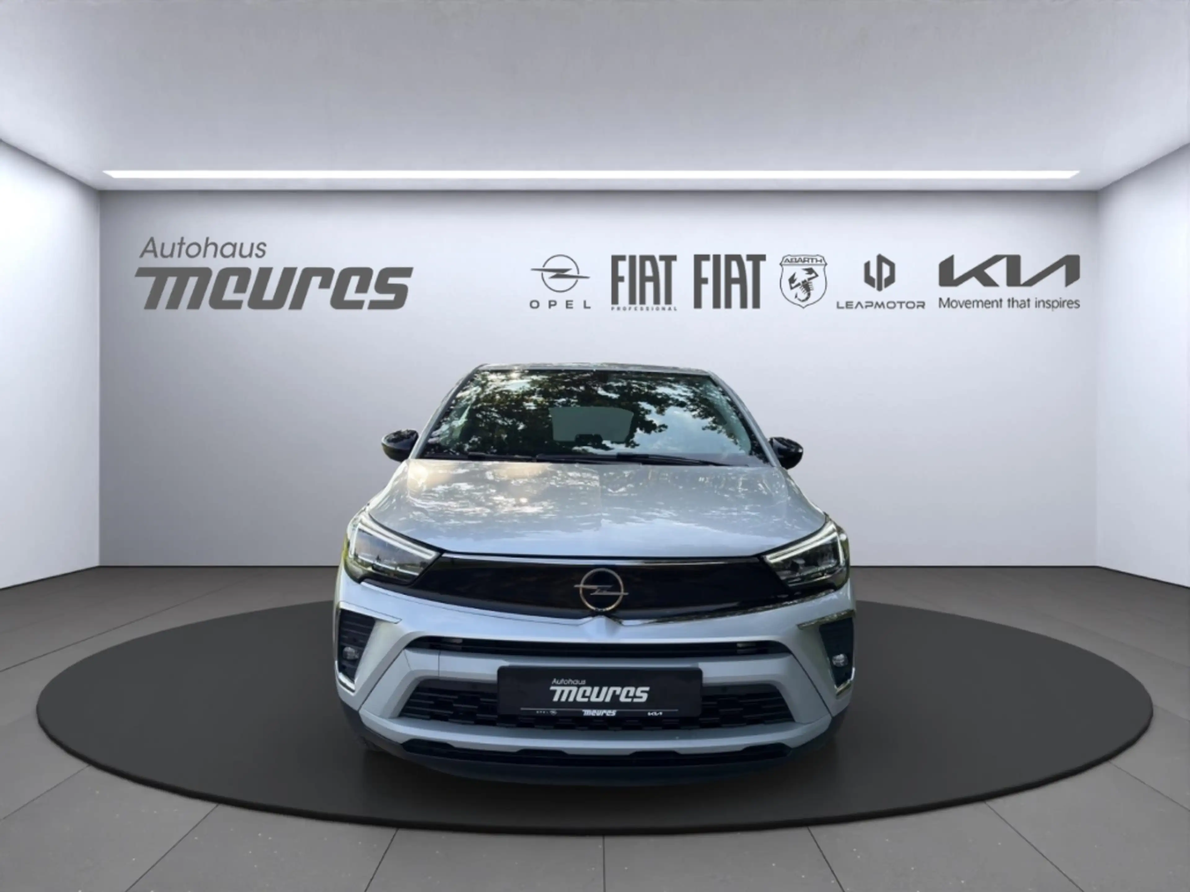 Opel Crossland Elegance Paket ATG Navi Klimaautom Rückfahrkam. Al — photo 6