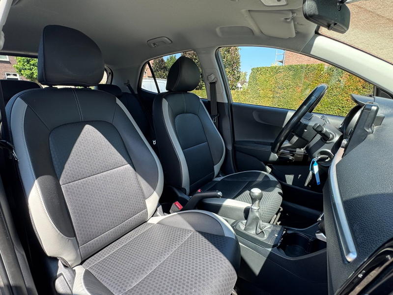 Kia Picanto 1.0 CVVT Design Edition | All Season | Climate Con — photo 9