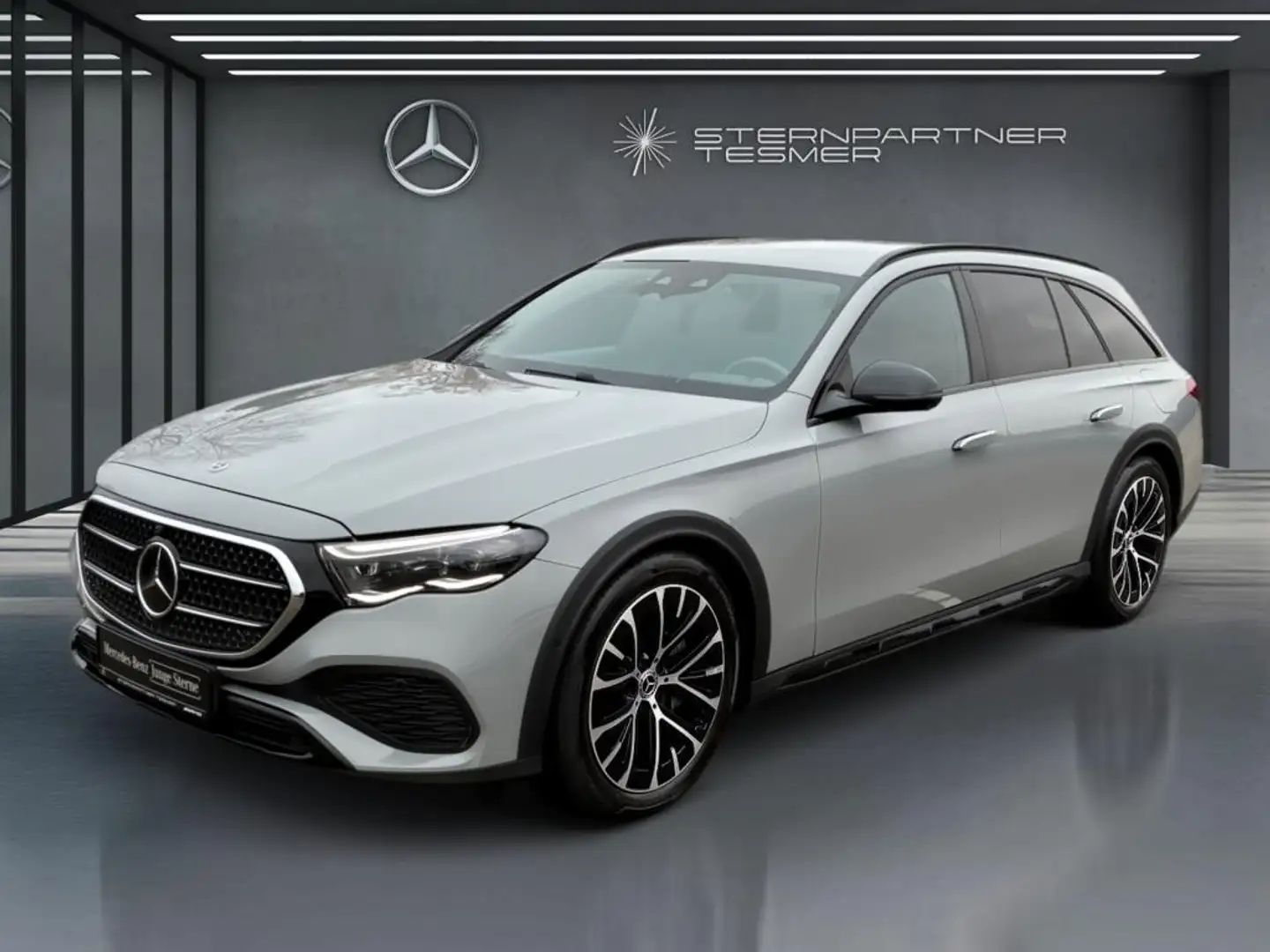 Mercedes-Benz E 300 de 4M T All-Terrain  AHK Night Massage Grau - 1