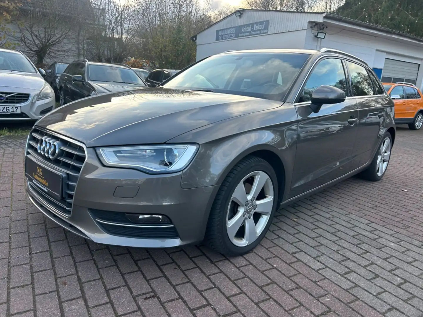 Audi A3 Sportback ambition *Sport*Xenon*SHZ*PDC* Gris - 1