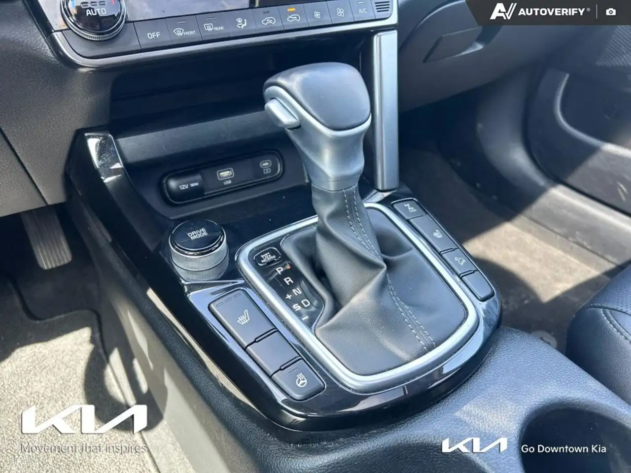 Kia Seltos снимка Kia Seltos