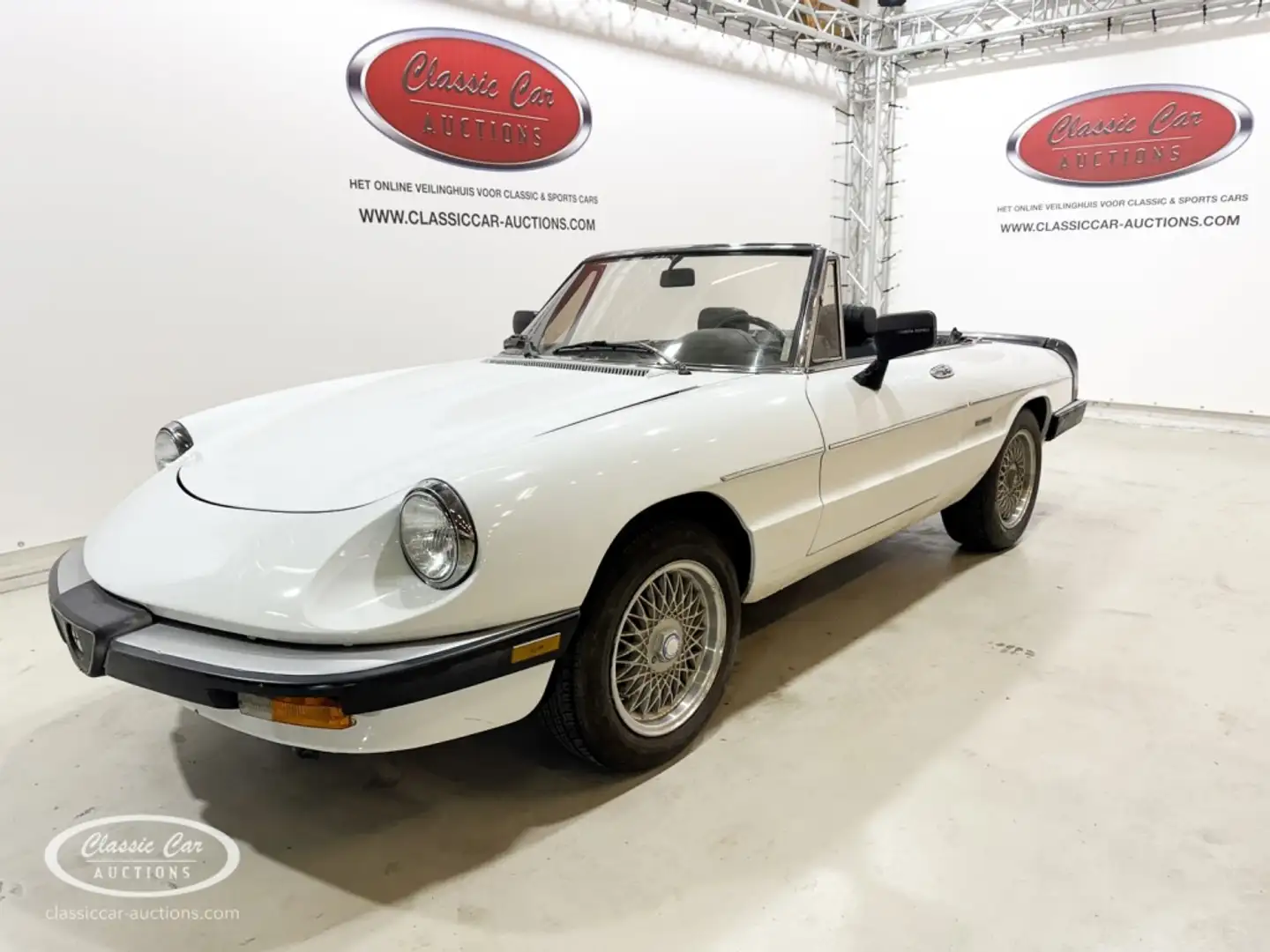 Alfa Romeo Spider - ONLINE AUCTION Wit - 1