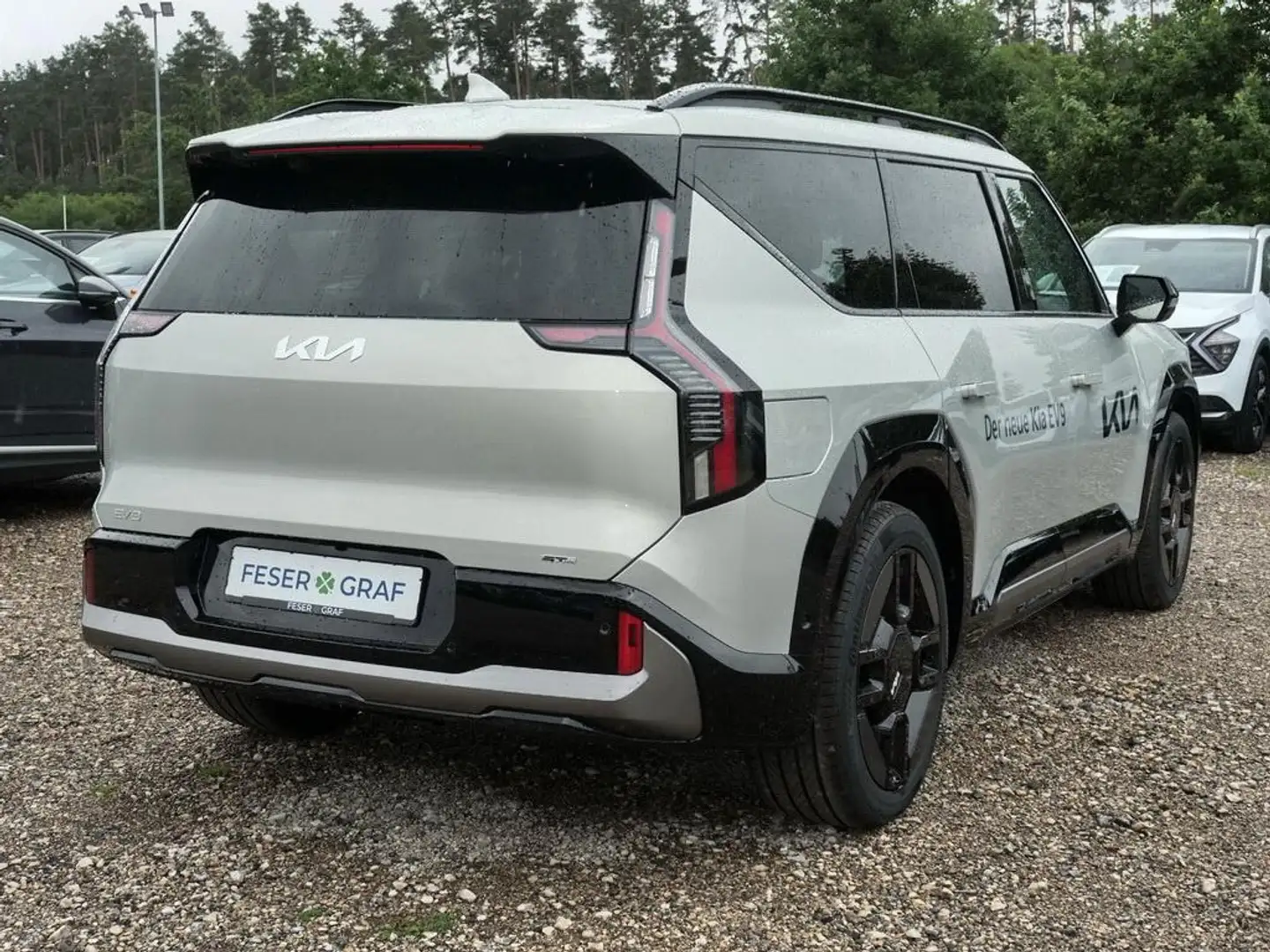 Kia EV9 AWD GT Line Glasdach 7-Sitze Silber - 2