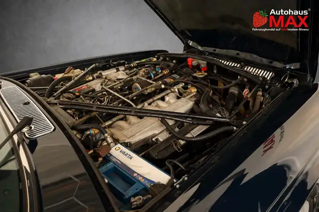 Jaguar XJ12 view 11