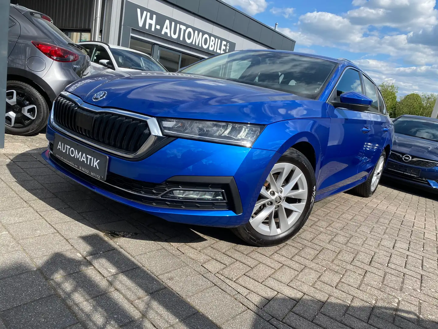 Skoda Octavia 1.5DSG*elektr.Heckklappe*DigiCockpit*NAVI*3Z.Klima Blau - 2