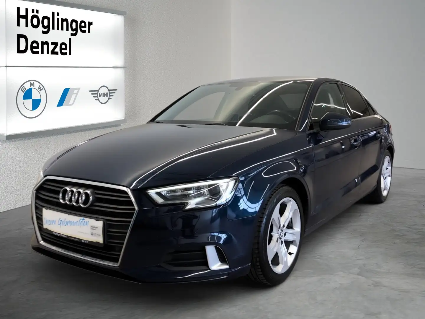 Audi A3 1,6 TDI sport Blau - 1