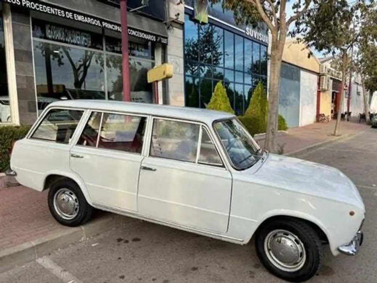 SEAT 124, foto 7