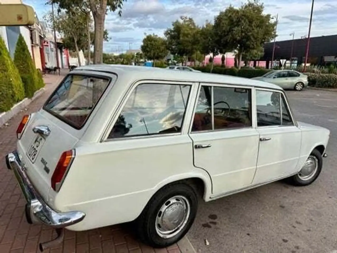 SEAT 124, foto 6