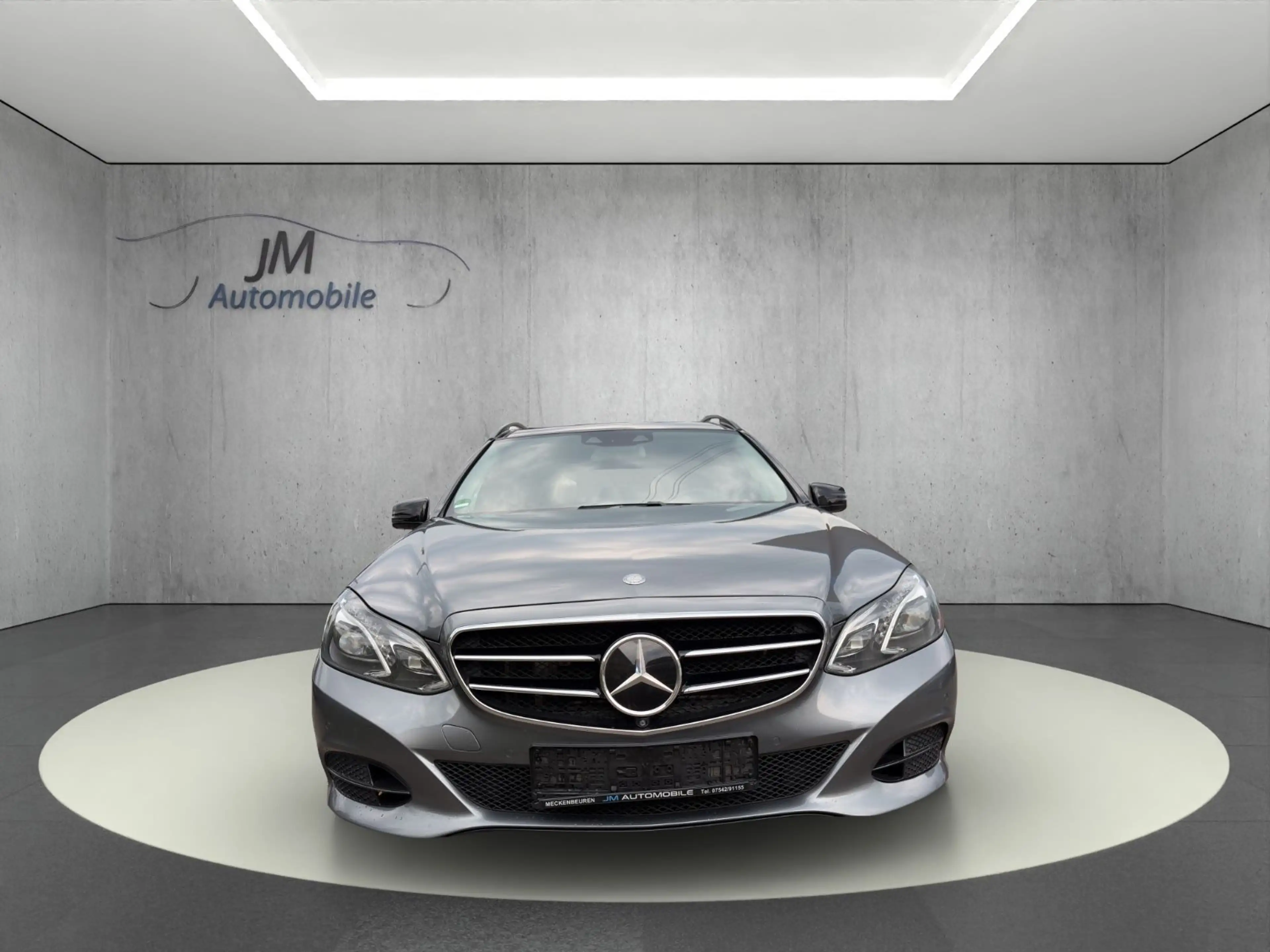 Mercedes-Benz E 350 T-Modell 4Matic Leder Pano LED AHK — photo 2