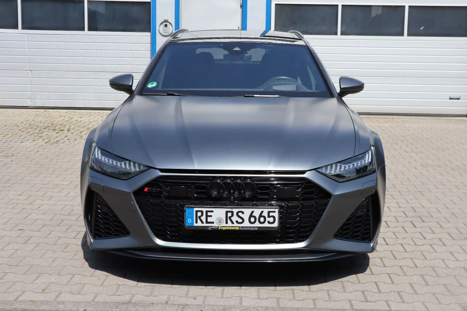 Audi RS6 4.0 TFSI quattro/PANO/MATRIX/HUD/B&O Grau - 2