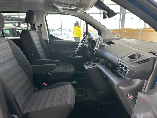 Opel Combo view 8