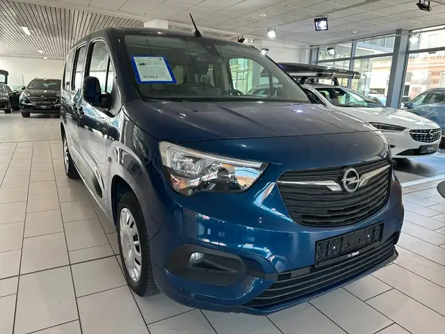 Opel Combo view 3