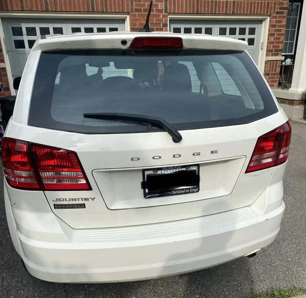 Dodge Journey снимка Dodge Journey