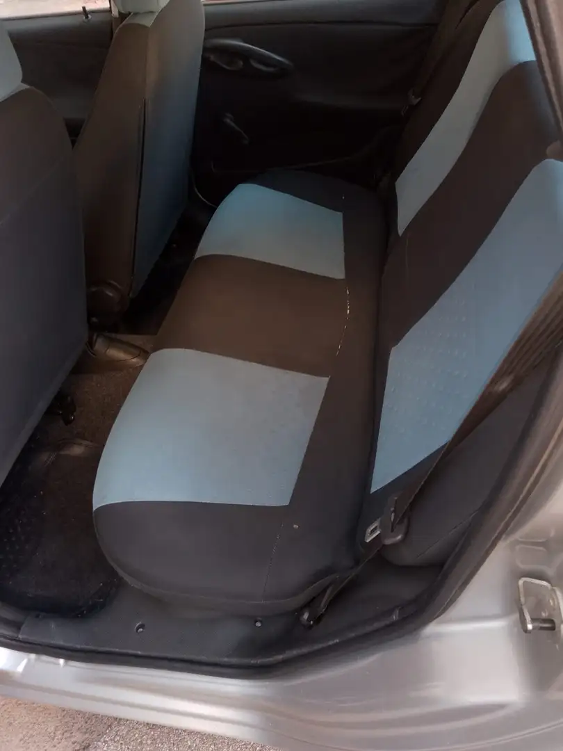 Fiat Punto 1300 multijet 70cv Argento - 2