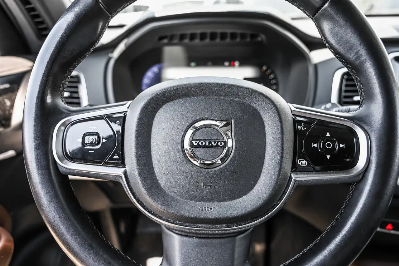 Volvo XC90 снимка Volvo XC90