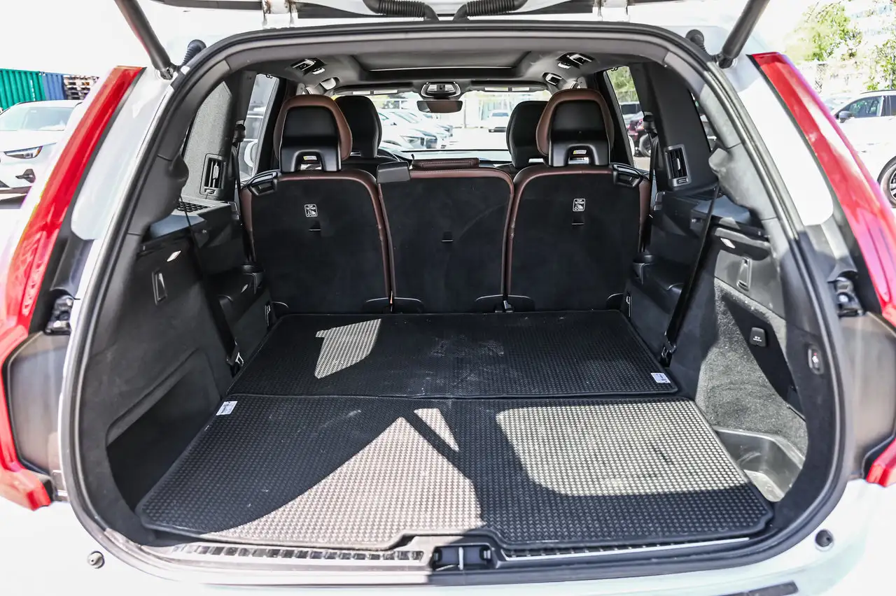 Volvo XC90 снимка Volvo XC90