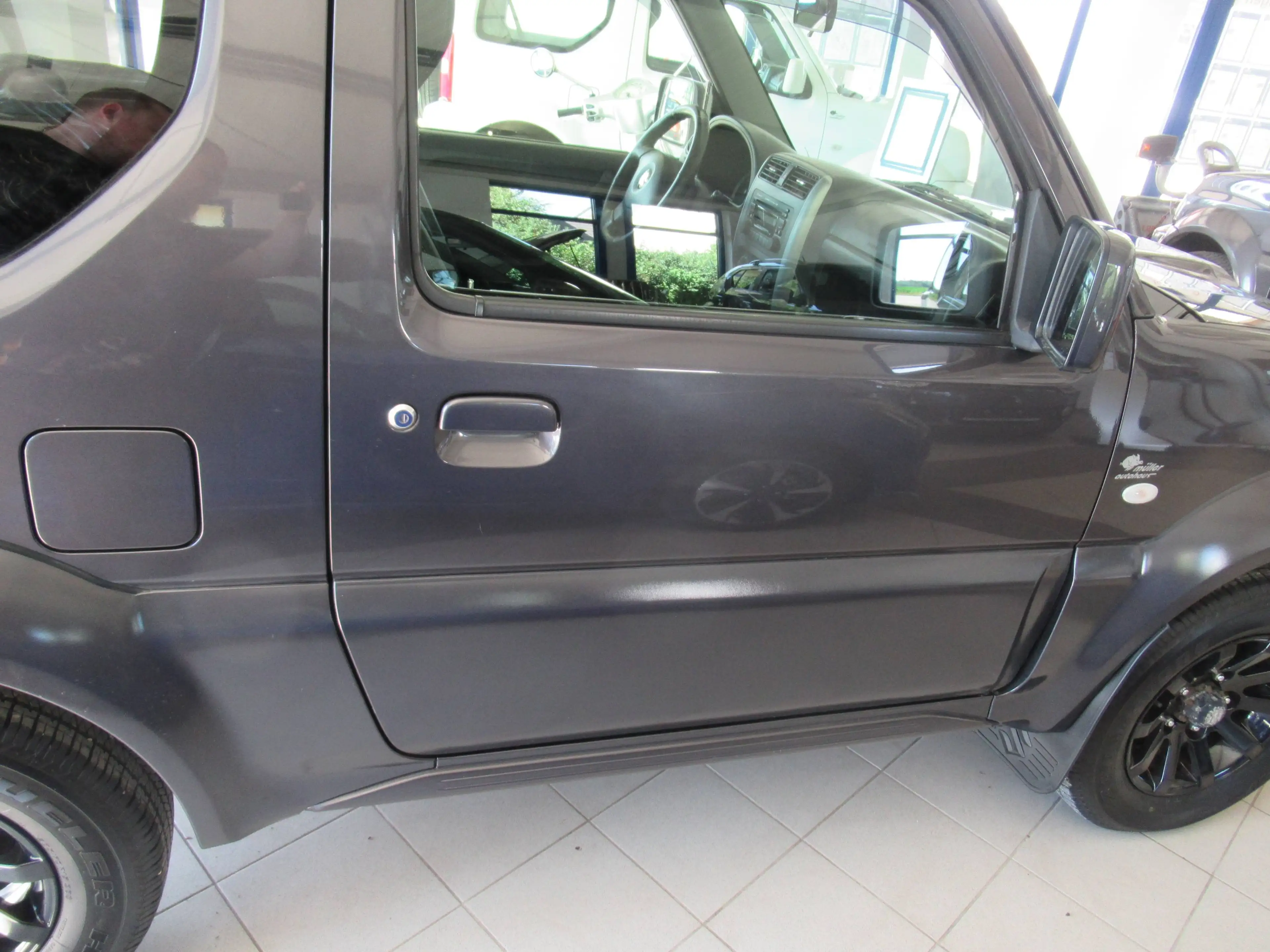 Suzuki Jimny Jimny Comfort / TOP / 4 Sitzer / Trenngitter / Wildwanne — photo 9