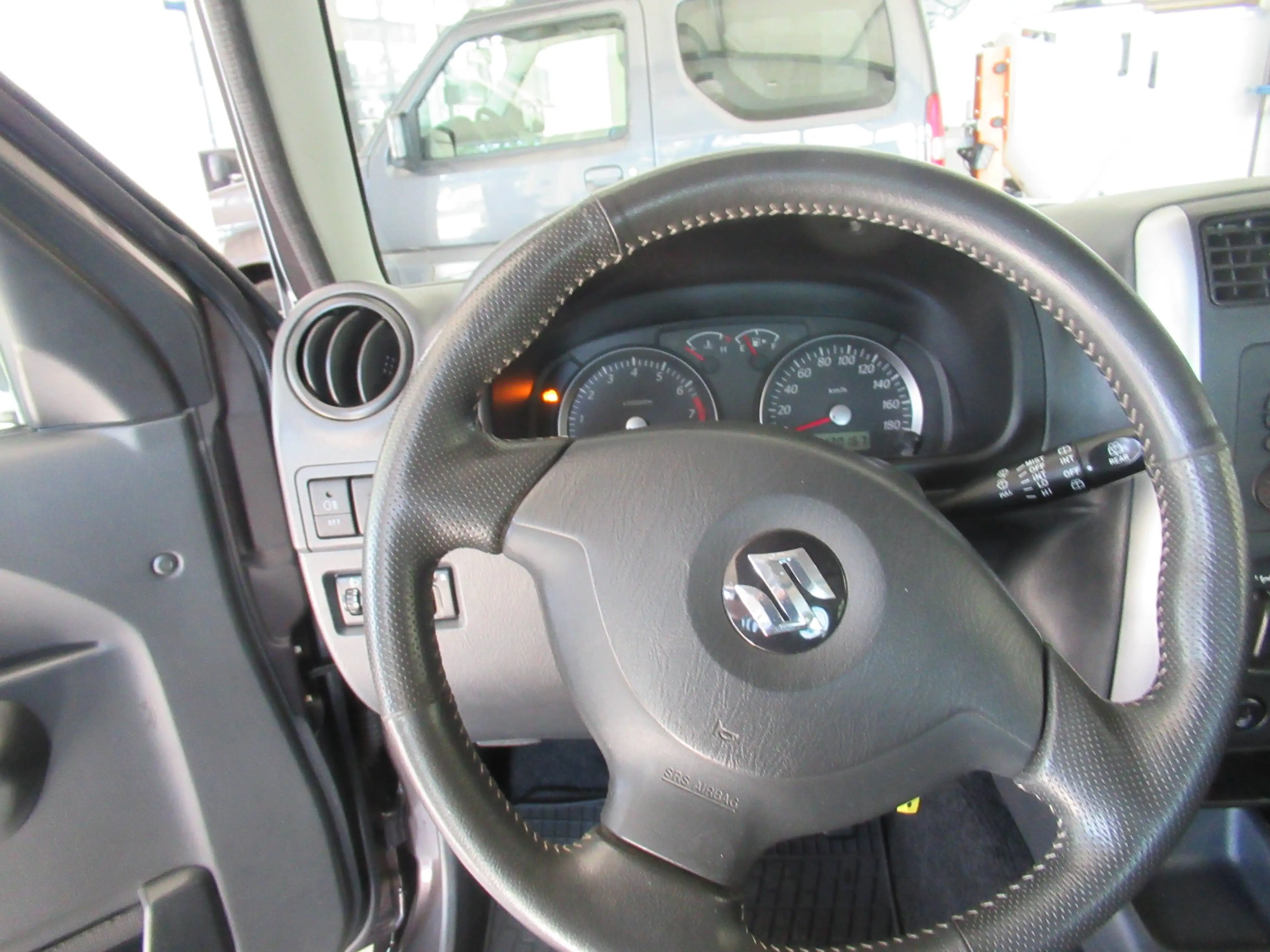 Suzuki Jimny Jimny Comfort / TOP / 4 Sitzer / Trenngitter / Wildwanne — photo 14
