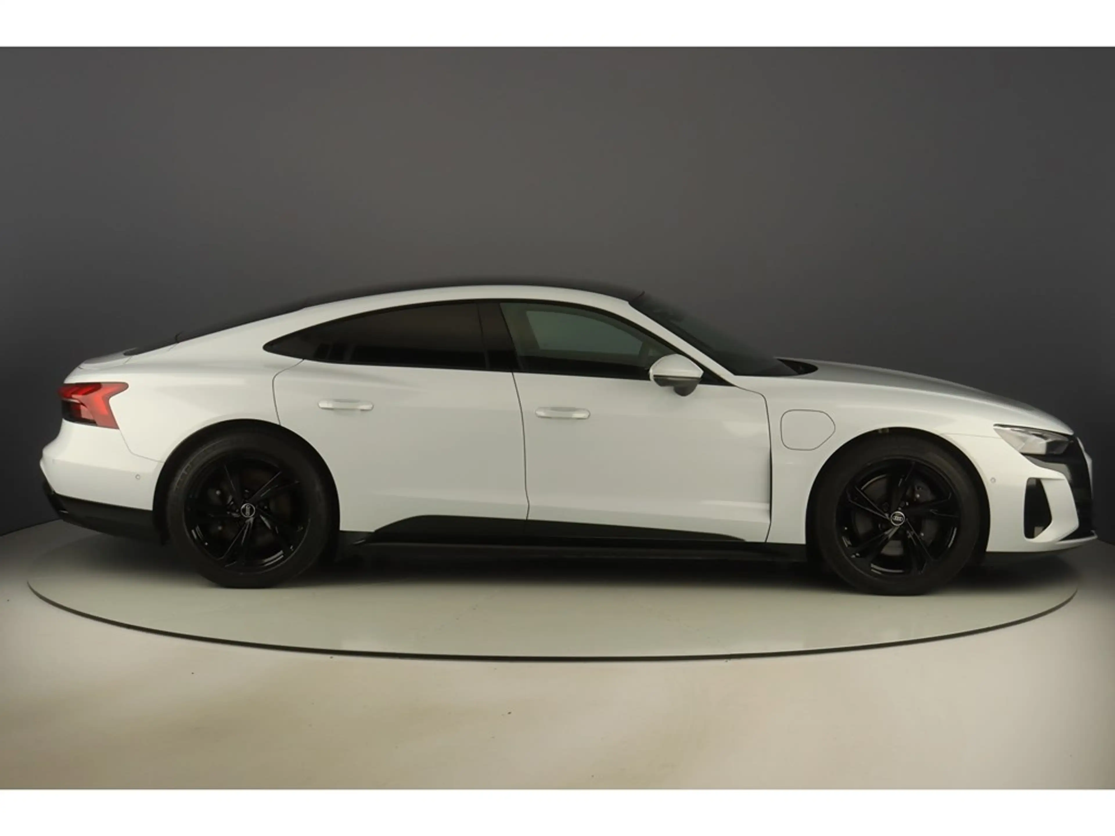 Audi e-tron GT 476pk Quattro Pack Business — photo 6