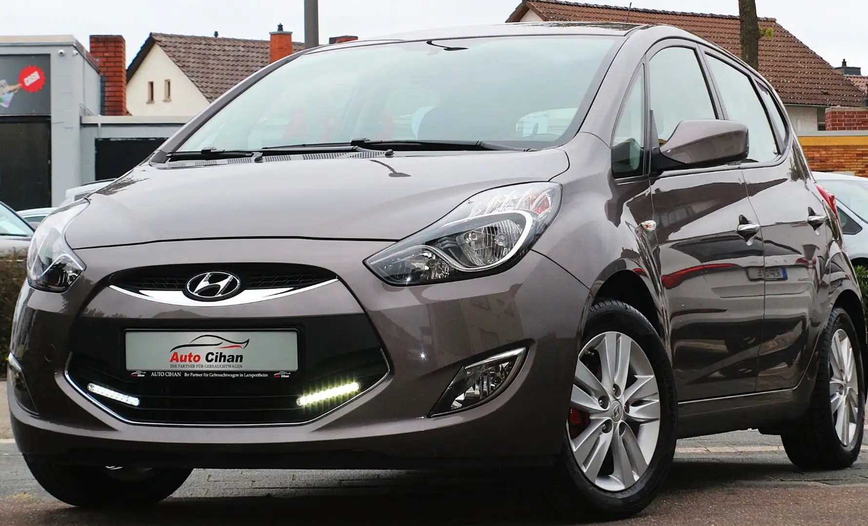 Hyundai iX20 1.6 FIFA World Cup edit. 1.HAND! AHK! KLIMA Braun - 2