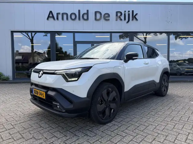 Suzuki e Vitara Style 61 kWh, incl Trekhaak