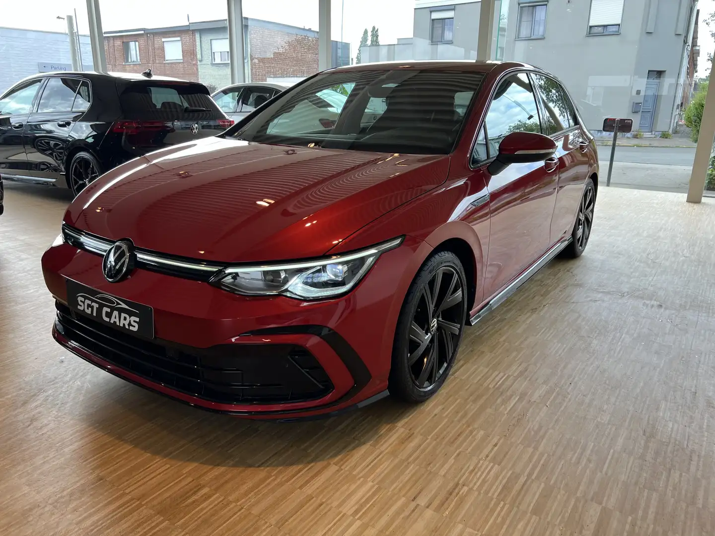 Volkswagen Golf 1.5 eTSI DSG R-Line - Camera - Side&Lane Assist Rojo - 2