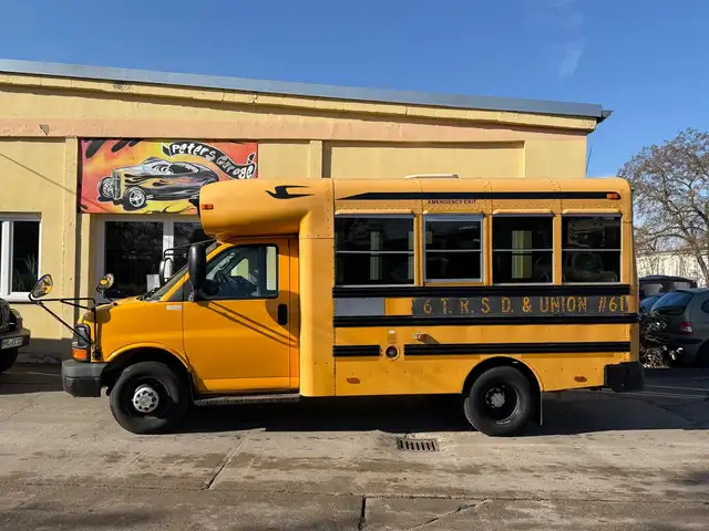 Chevrolet Express Express 3500 Schulbus