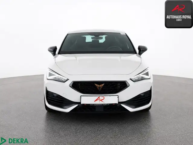 Cupra Leon view 8