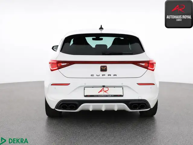 Cupra Leon view 4