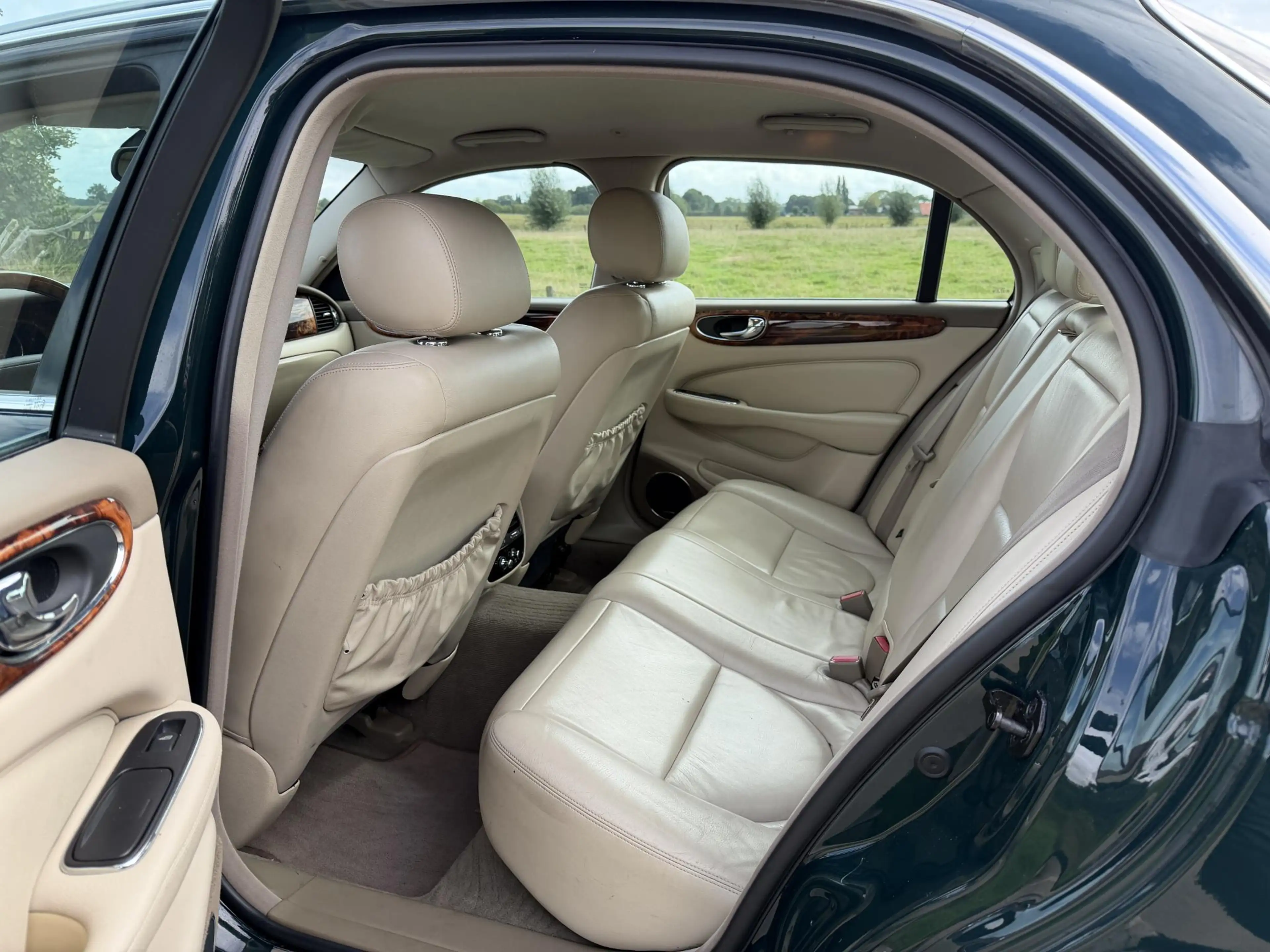 Jaguar XJ X350 3.0 V6, BRITISH RACING GREEN — photo 12