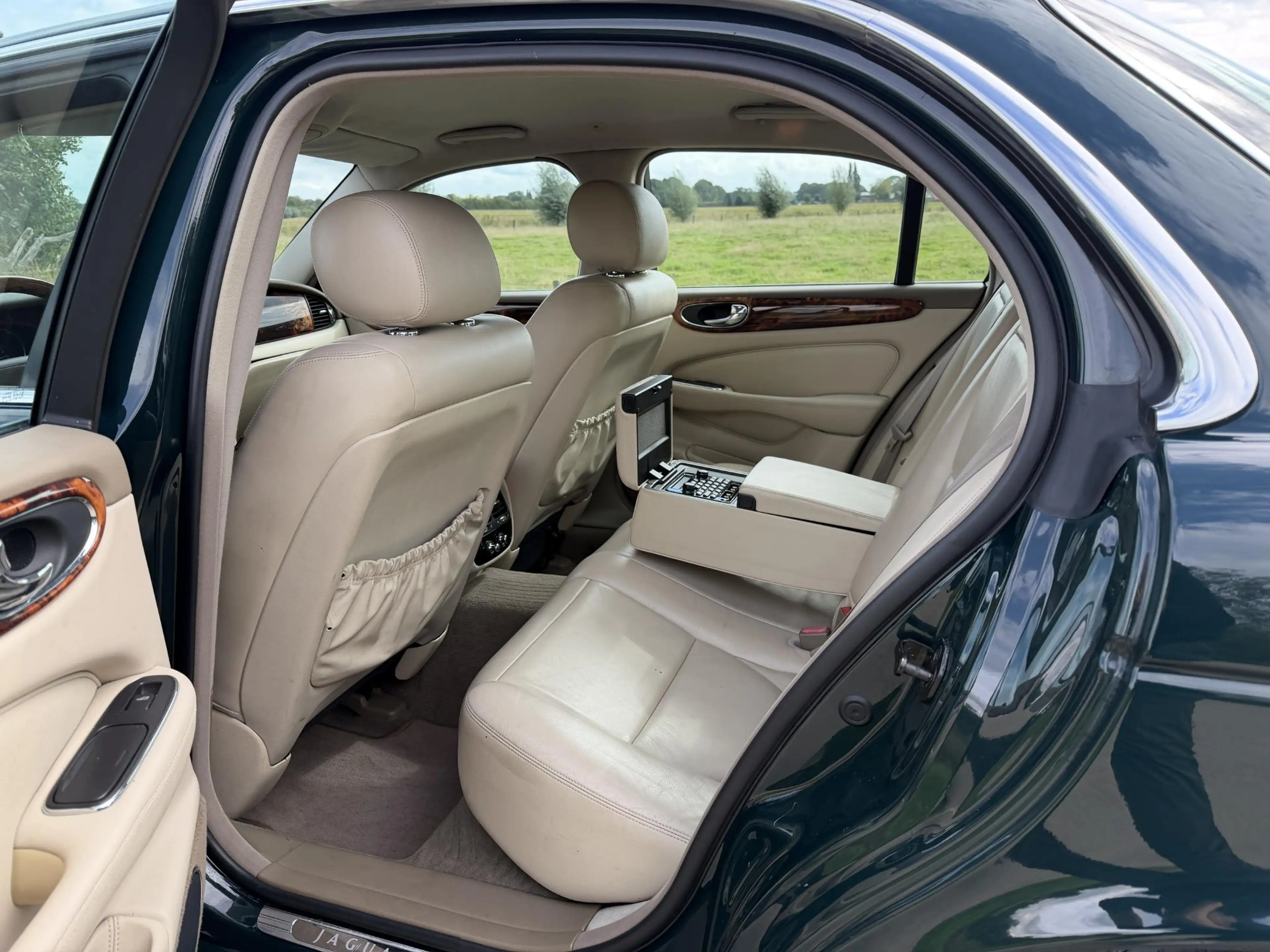 Jaguar XJ X350 3.0 V6, BRITISH RACING GREEN — photo 13