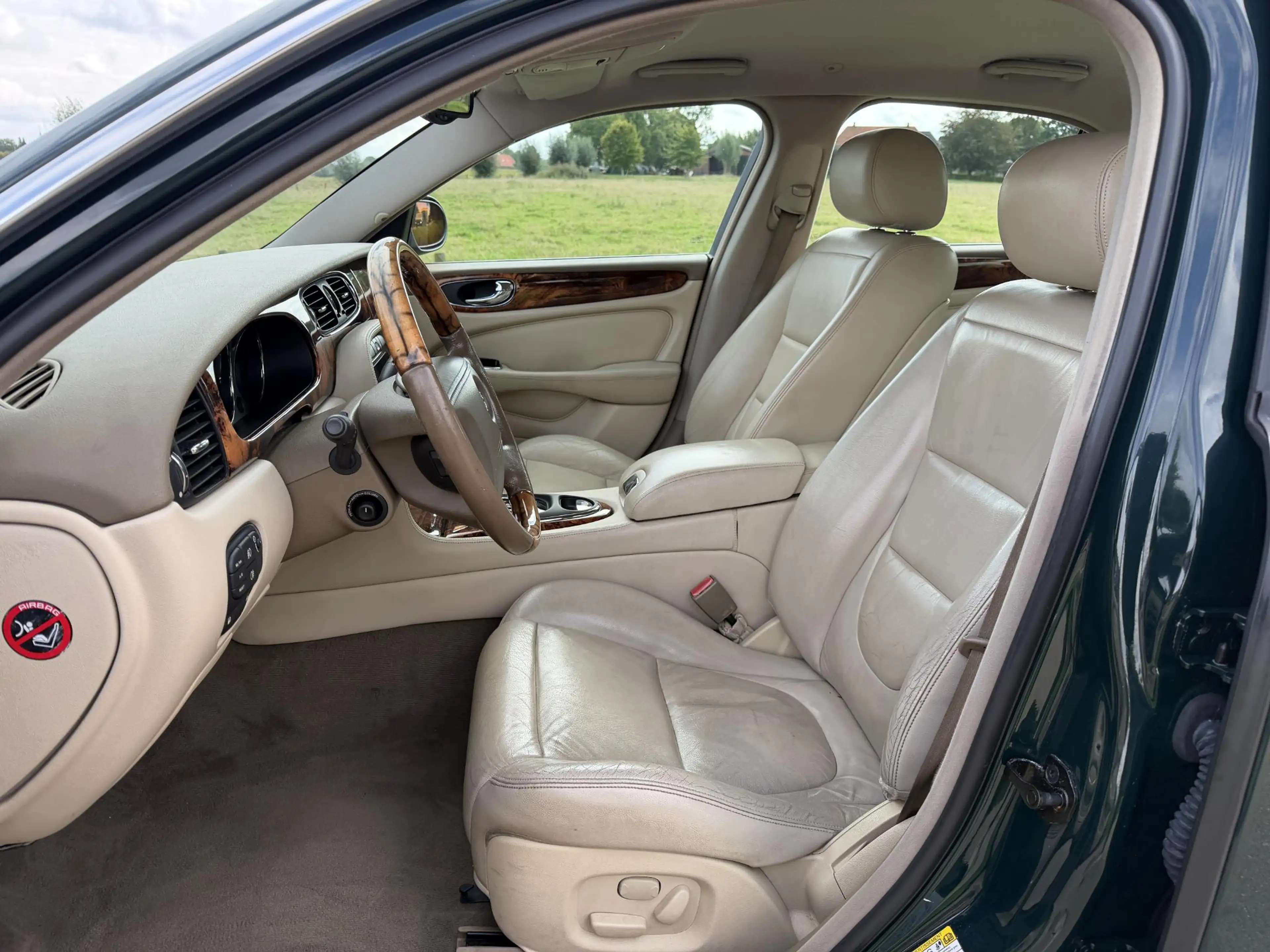 Jaguar XJ X350 3.0 V6, BRITISH RACING GREEN — photo 11