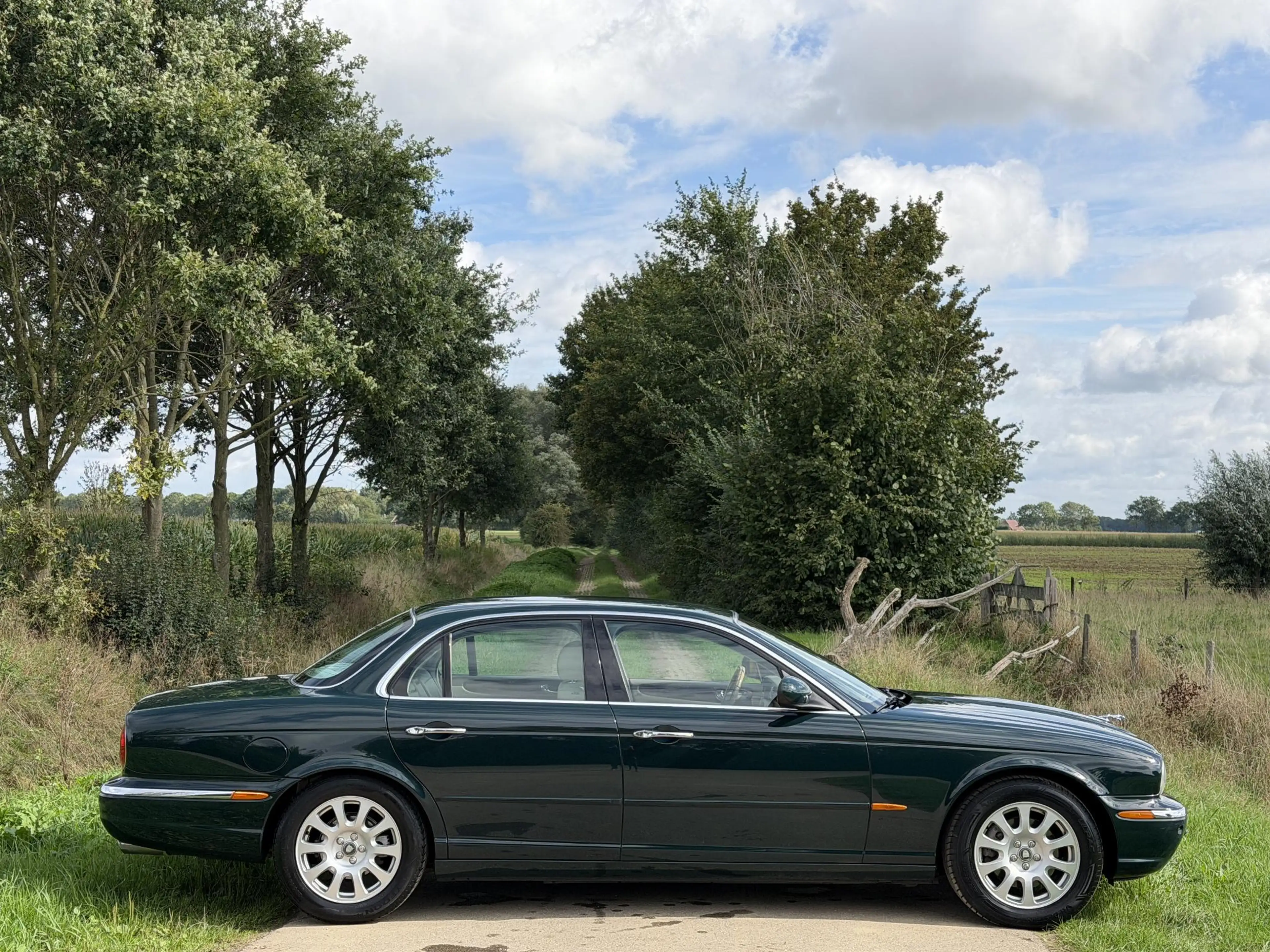 Jaguar XJ X350 3.0 V6, BRITISH RACING GREEN — photo 6
