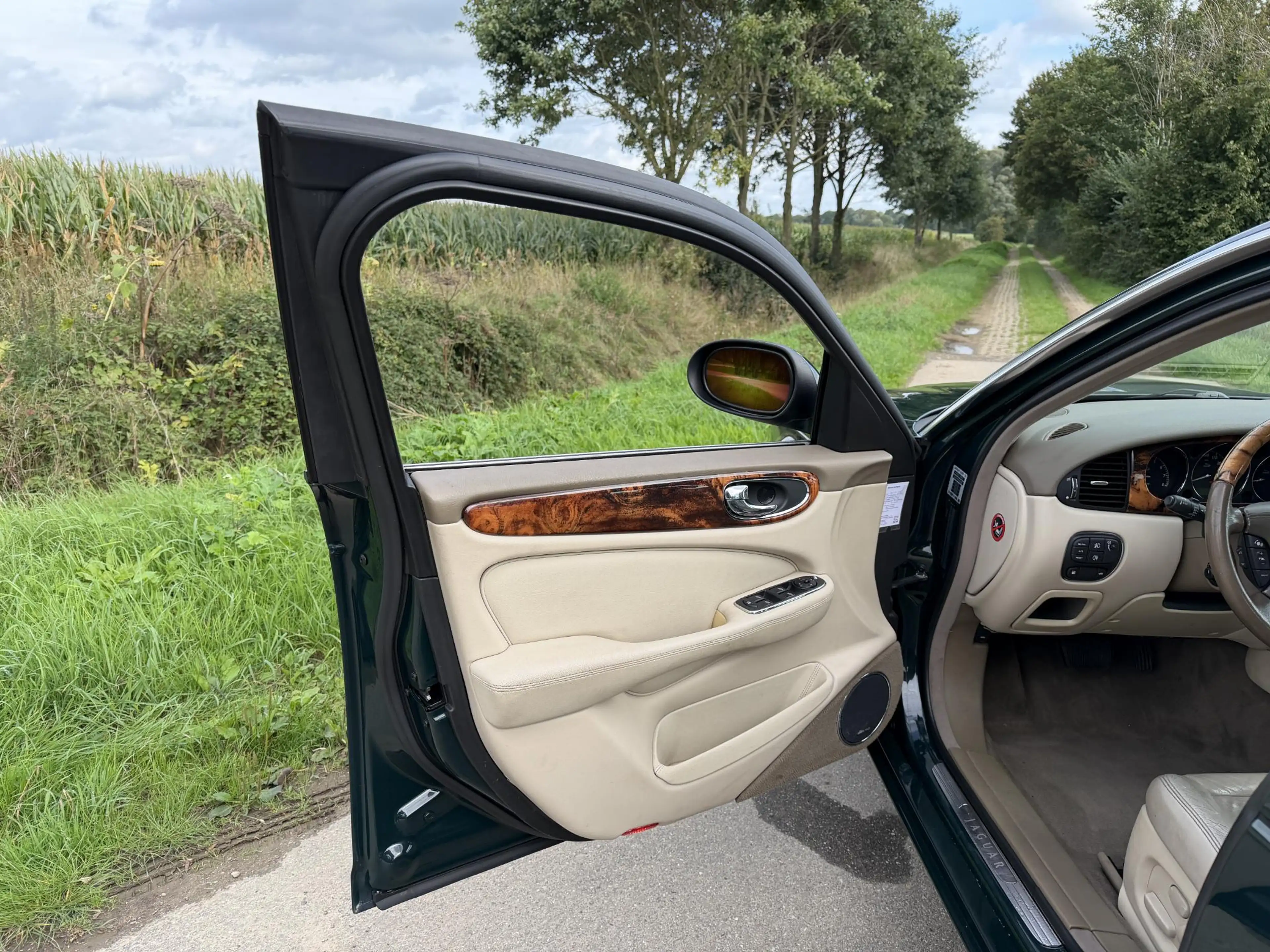 Jaguar XJ X350 3.0 V6, BRITISH RACING GREEN — photo 9