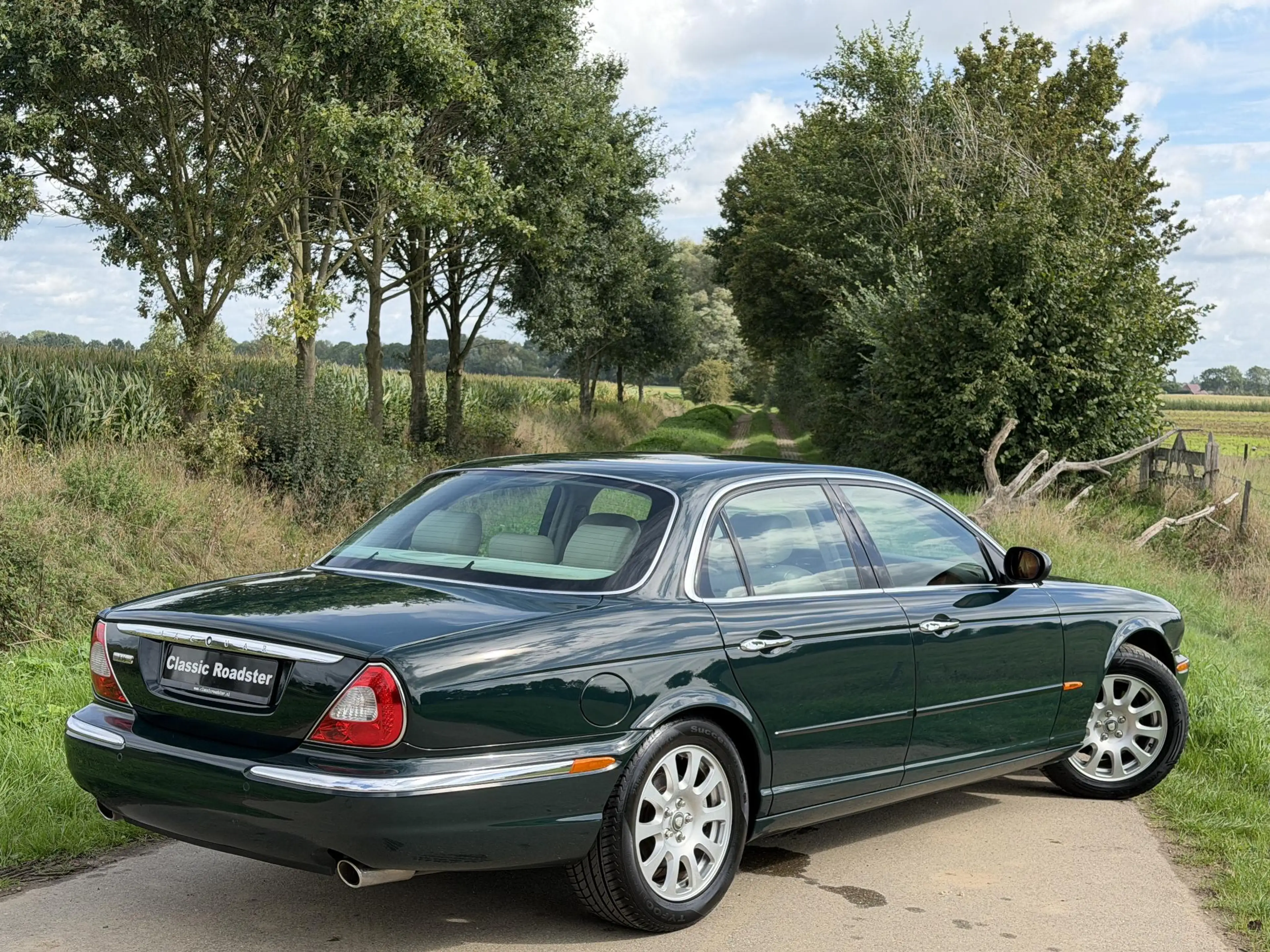 Jaguar XJ X350 3.0 V6, BRITISH RACING GREEN — photo 5