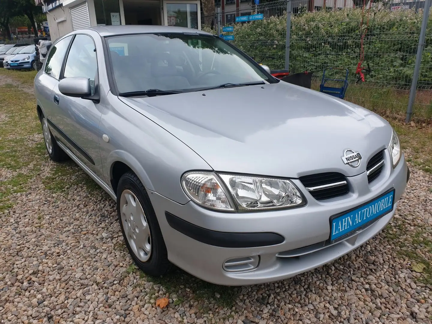 Nissan Almera Acenta*Automatikgetriebe*1-Hand*TÜV-Neu* Argent - 1