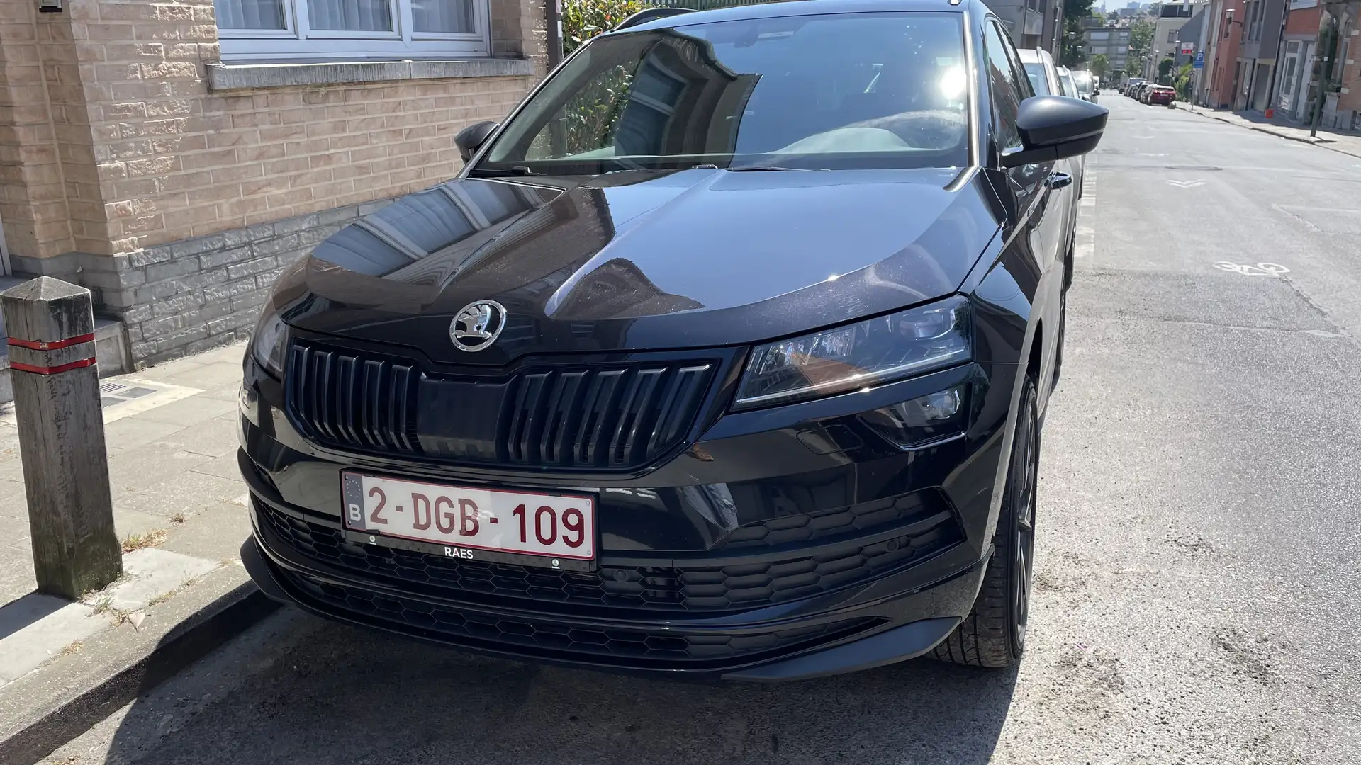 Skoda Karoq 2.0 TDI SCR 4x4 DSG Sportline Noir - 1