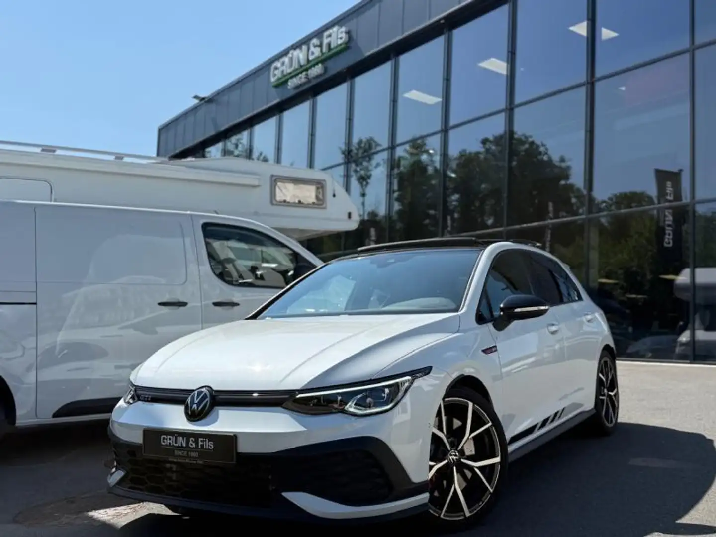 Volkswagen Golf VIII GTI Clubsport Blanc - 1